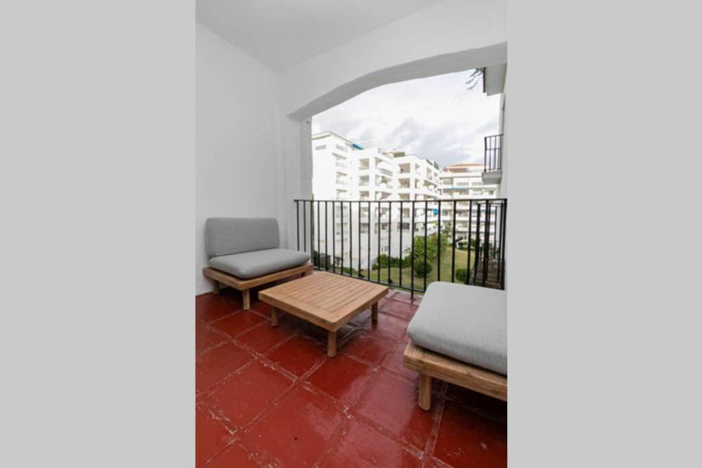 Lägenhet Central & Renovated Studio With Pool In Puerto Banus